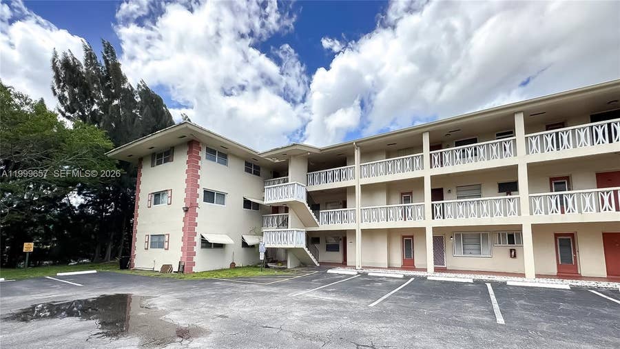 Property photo for 4770 NW 10th Court, #106, Plantation, FL