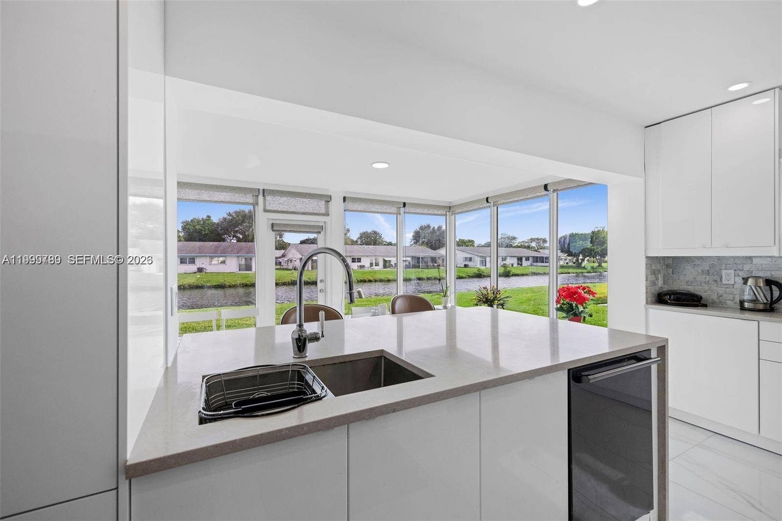 1086 NW 88th Way, Plantation, FL 33322 Photo 15