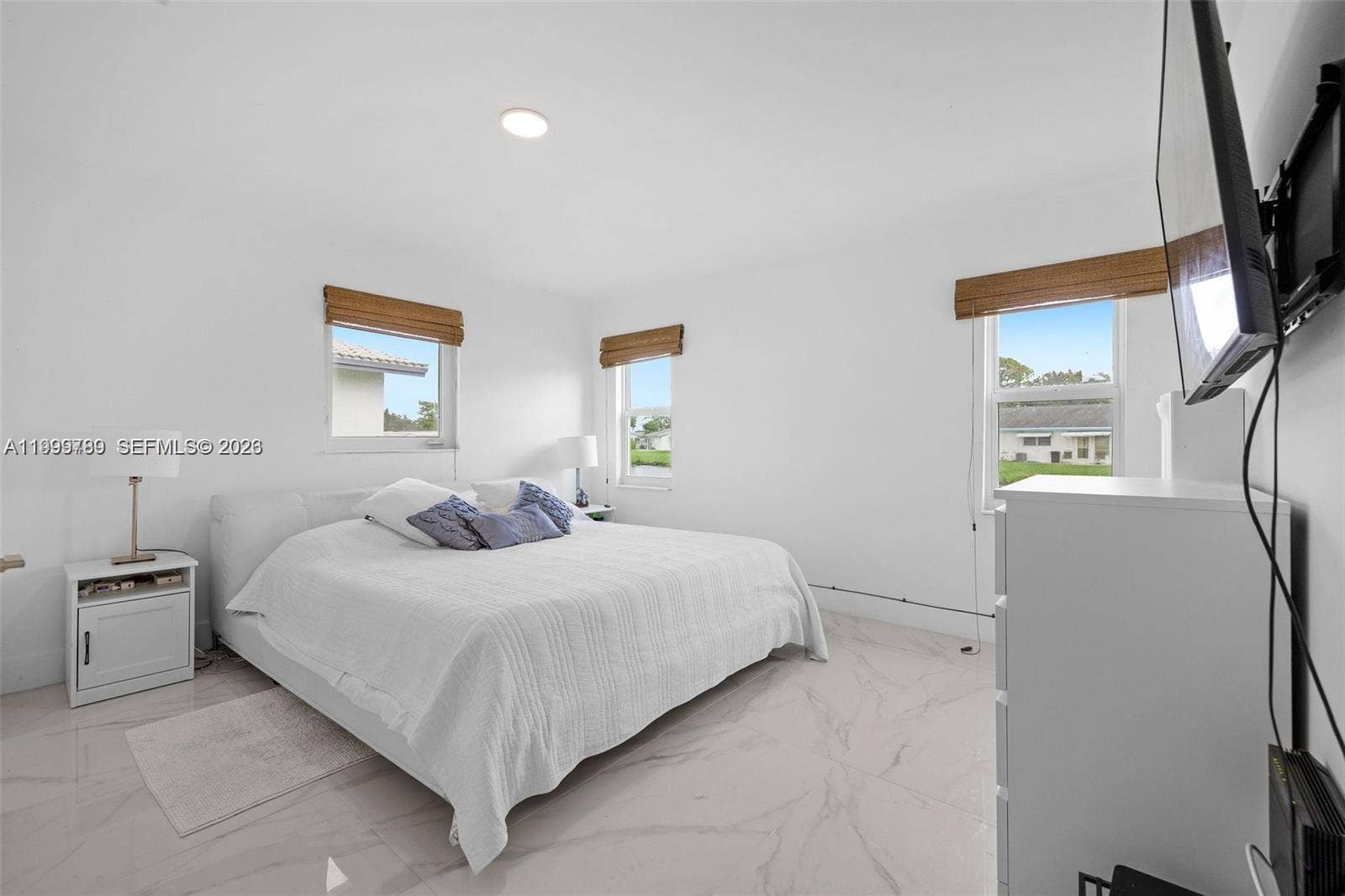 1086 NW 88th Way, Plantation, FL 33322 Photo 6