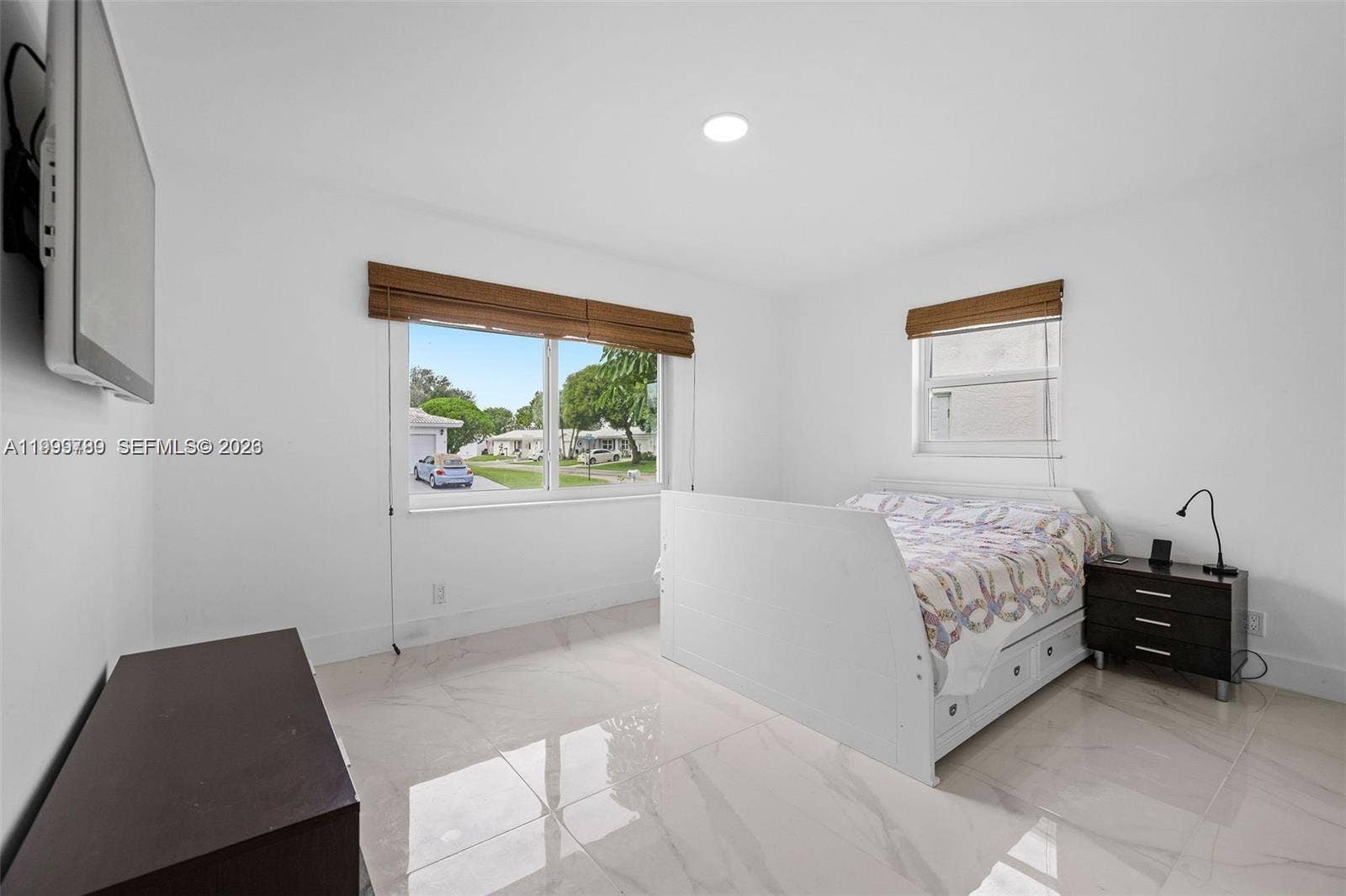 1086 NW 88th Way, Plantation, FL 33322 Photo 7