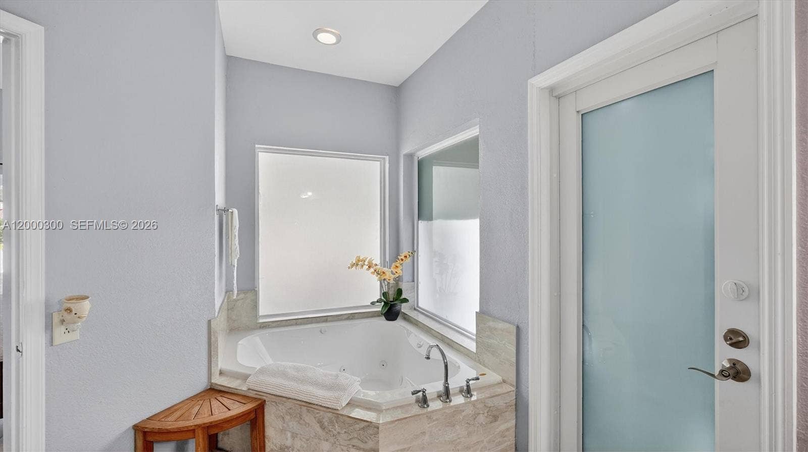 11620 S Budd Drive, Cooper City, FL 33026 Tub