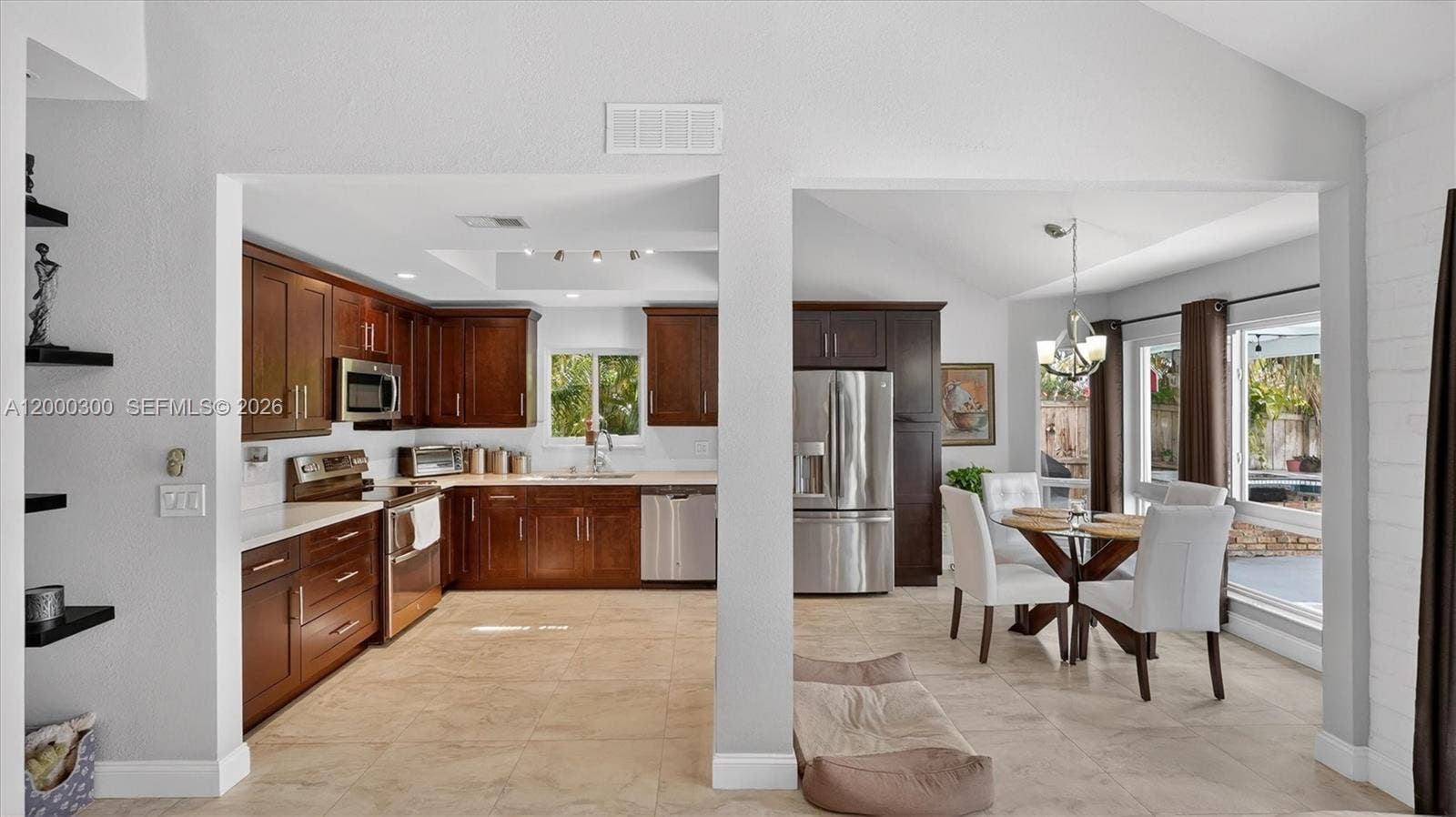 11620 S Budd Drive, Cooper City, FL 33026 state of the art SS appliances