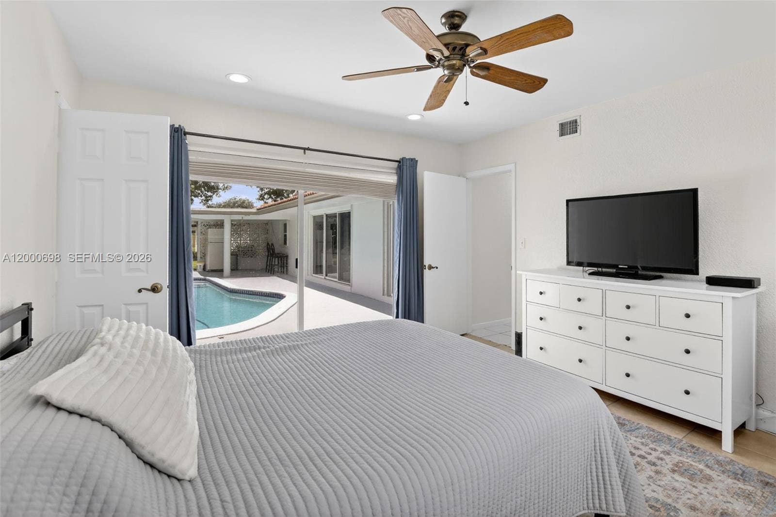 292 SW 52nd Avenue, Plantation, FL 33317 Photo 15