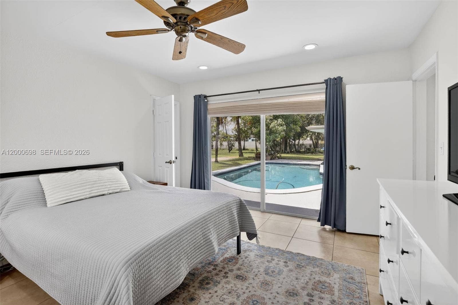292 SW 52nd Avenue, Plantation, FL 33317 Photo 14
