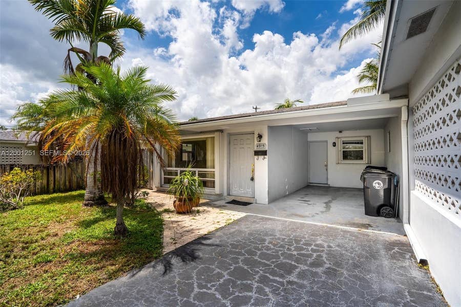 Property photo for 4915 NE 22nd Avenue, Lighthouse Point, FL