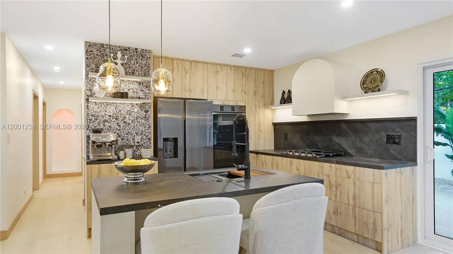 Property photo for 2749 NE 10th Avenue, Wilton Manors, FL