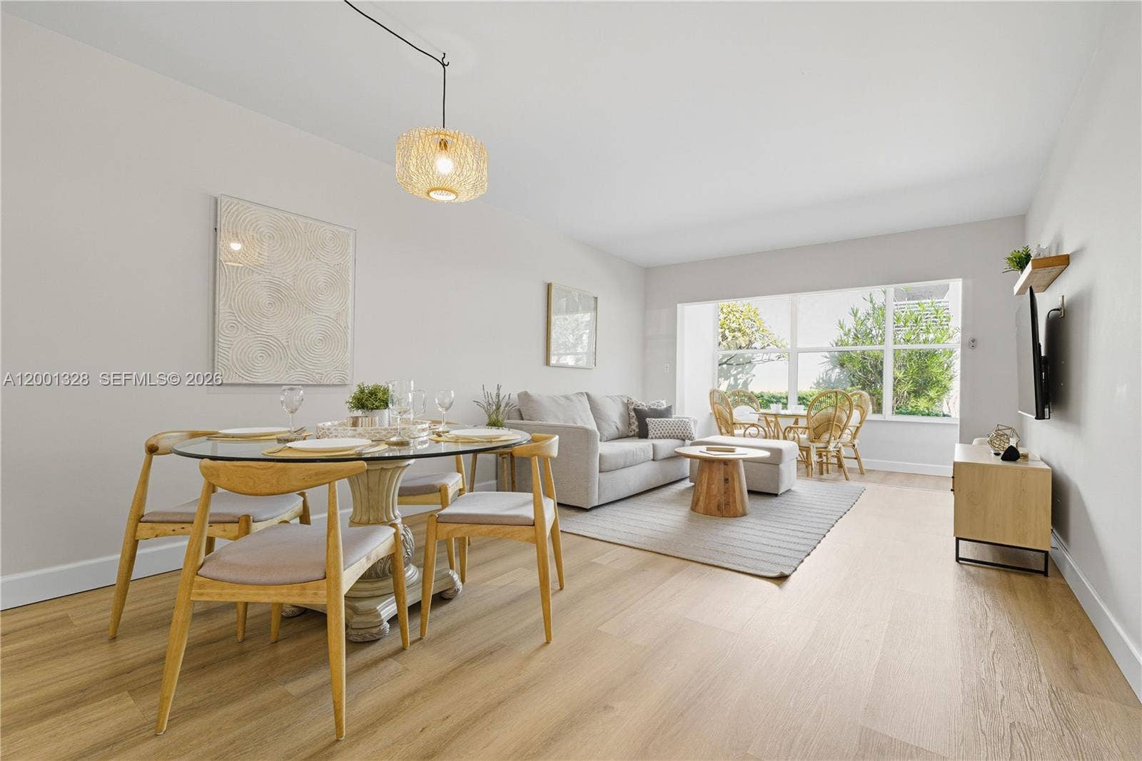 1501 S Ocean Boulevard, #117, Lauderdale By The Sea, FL 33062 Dining table sits 4 and connects directly to the living room.