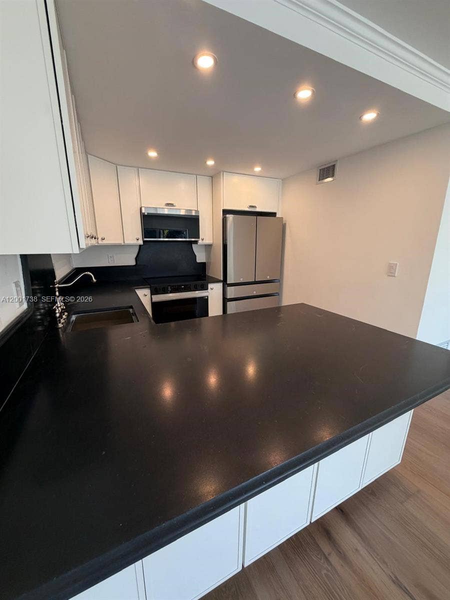 2900 NE 30th Street, #F2, Fort Lauderdale, FL 33306 Photo 3
