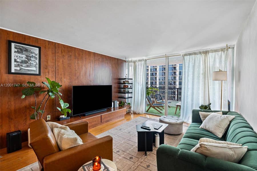 Property photo for 555 NE 15th Street, #26F, Miami, FL