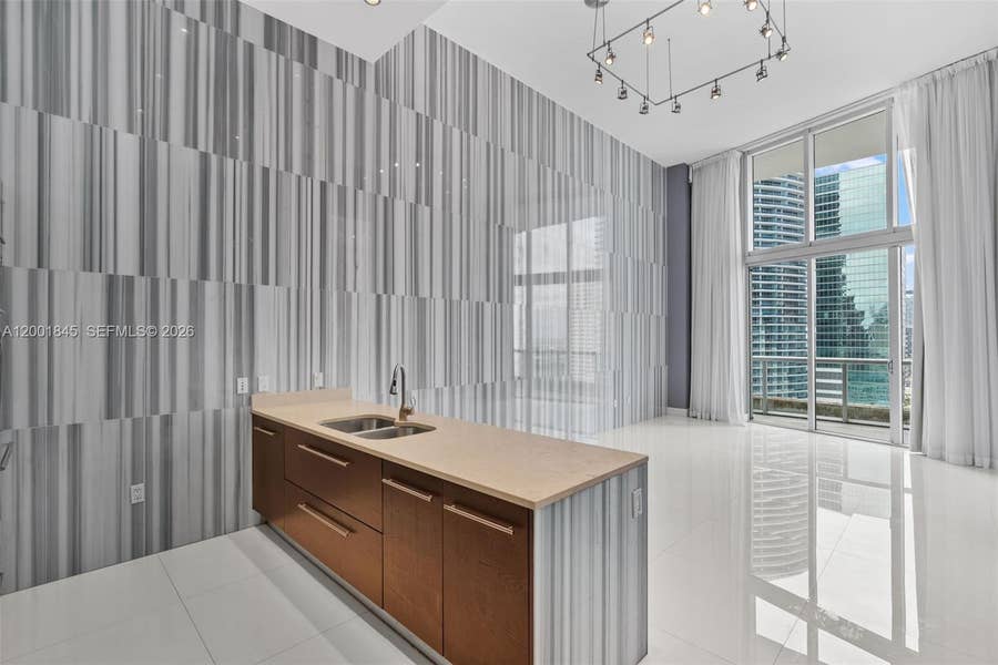 Property photo for 475 Brickell Avenue, #2812, Miami, FL
