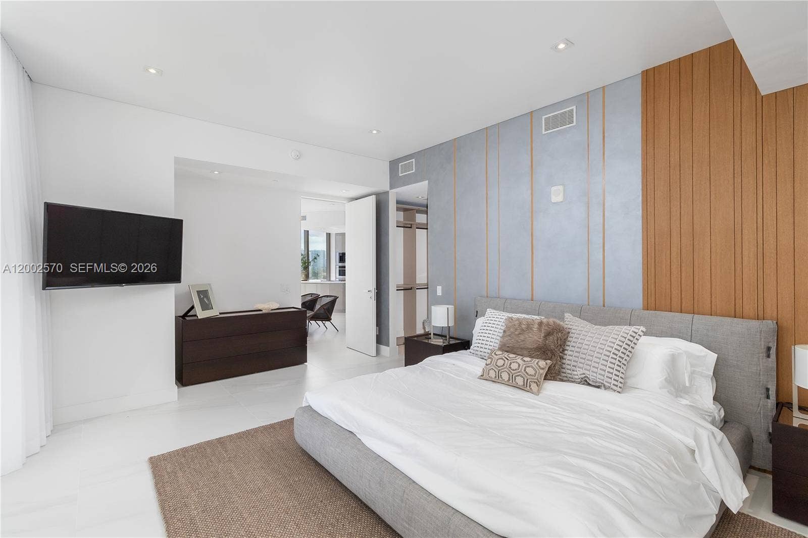 18975 Collins Avenue, #504, Sunny Isles Beach, Sunny Isles Beach, FL 33160 Photo 11