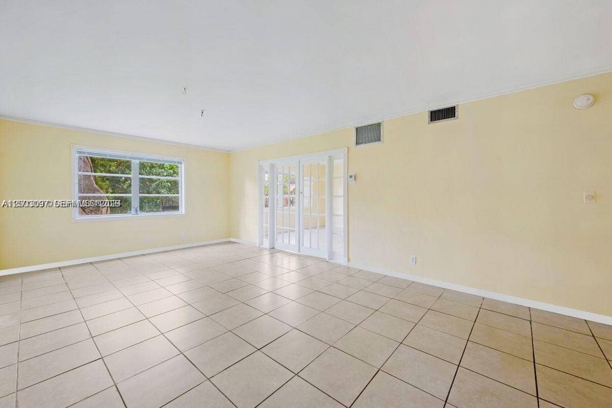 124 NE 19th Court, #114B, Wilton Manors, FL 33305 Photo 6