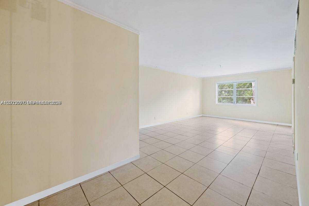 124 NE 19th Court, #114B, Wilton Manors, FL 33305 Photo 9
