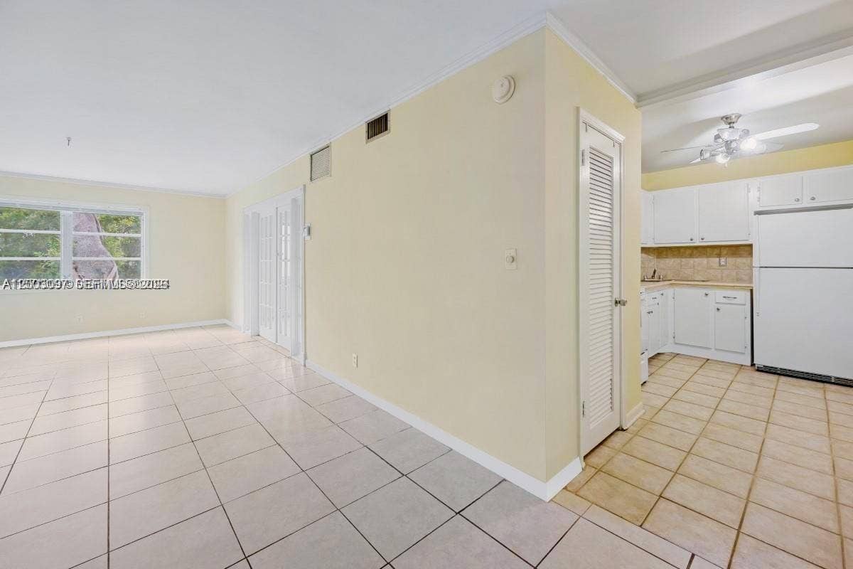 124 NE 19th Court, #114B, Wilton Manors, FL 33305 Photo 12