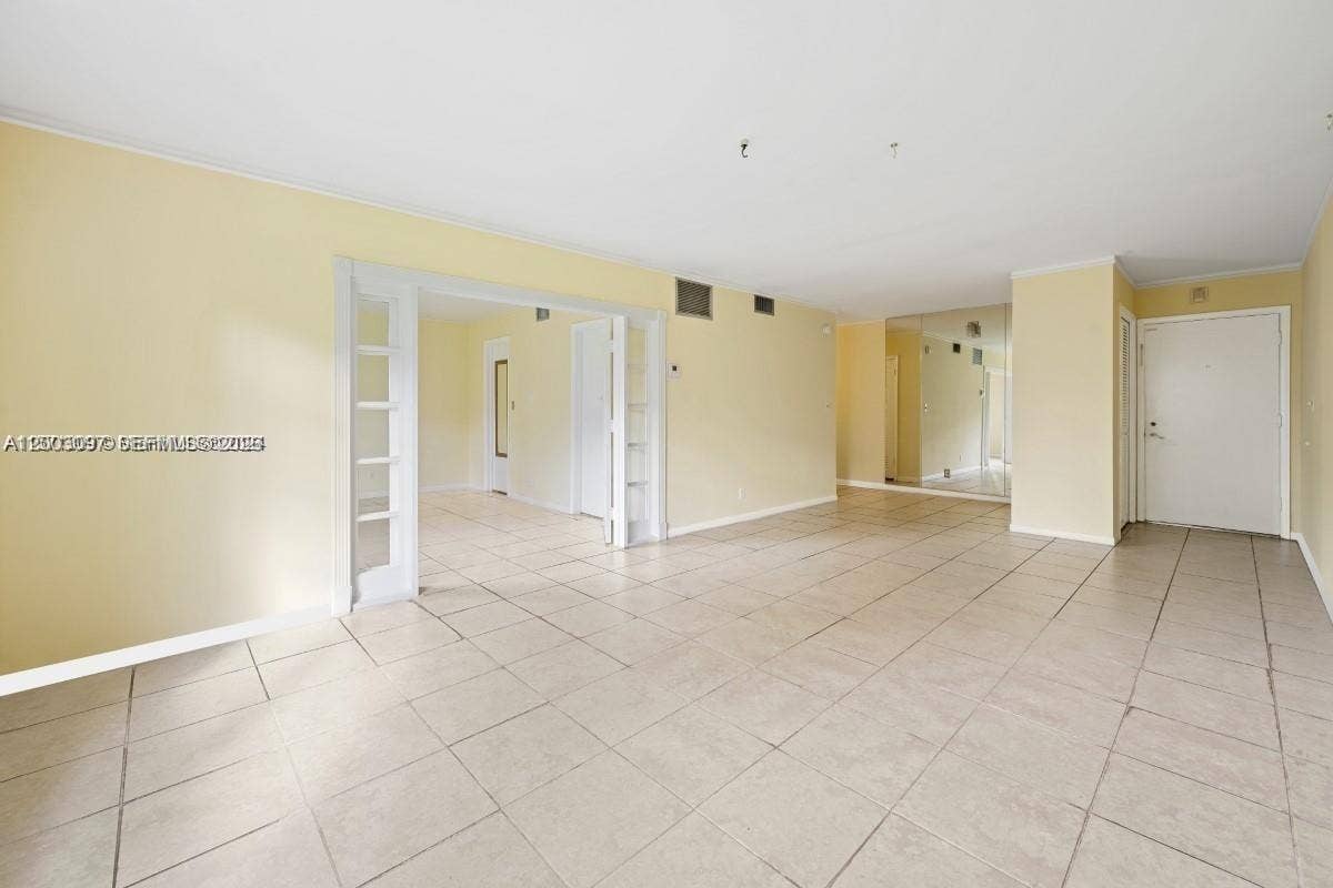 124 NE 19th Court, #114B, Wilton Manors, FL 33305 Photo 3