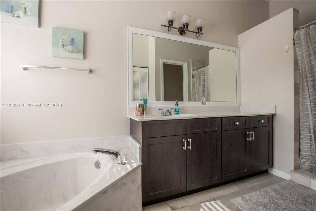 777 Tanglewood Circle, Weston, FL 33327 Photo 13