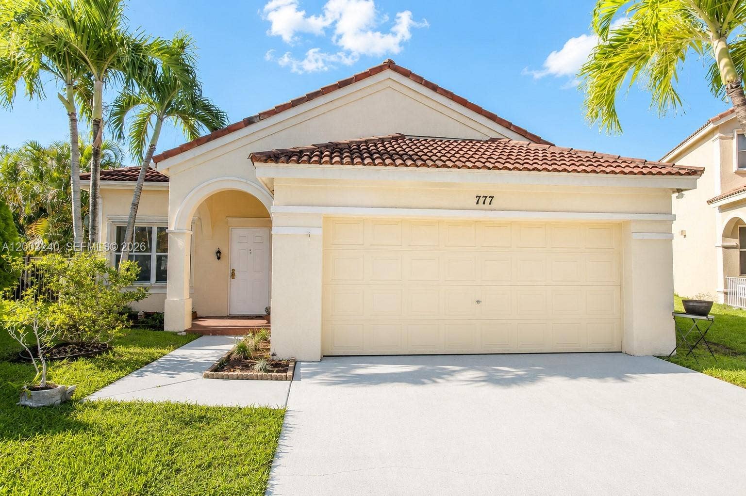 777 Tanglewood Circle, Weston, FL 33327 Photo 1