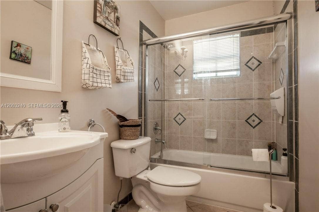 777 Tanglewood Circle, Weston, FL 33327 Photo 17