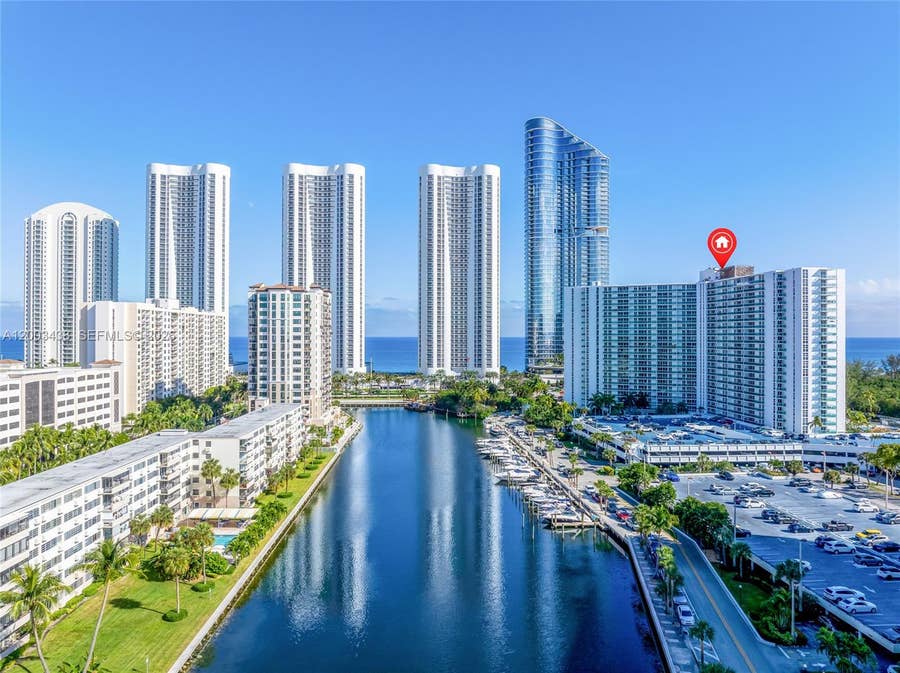 Property photo for 100 Bayview Drive, #606, Sunny Isles Beach, FL