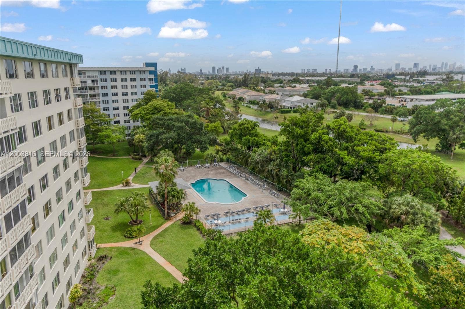 4330 Hillcrest Drive, #1017, Hollywood, FL 33021 Photo 1
