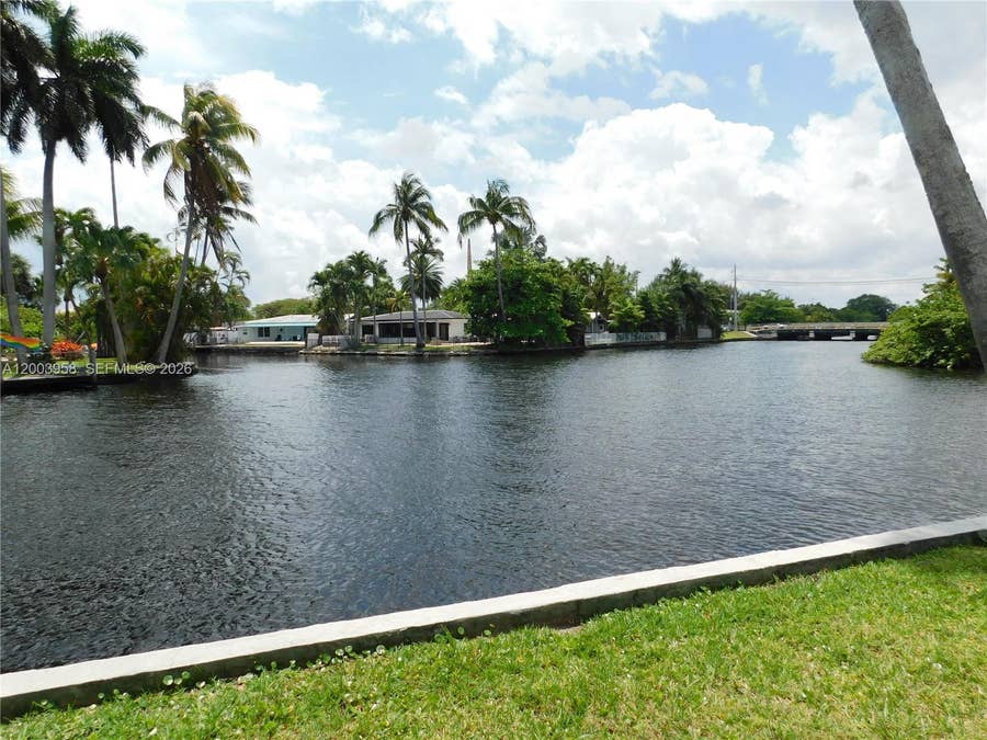 Property photo for 108 NE 30th Street, Wilton Manors, FL