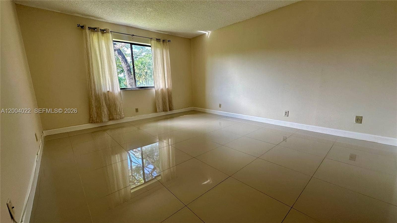 16210 Laurel Drive, #203, Weston, FL 33326 Photo 8
