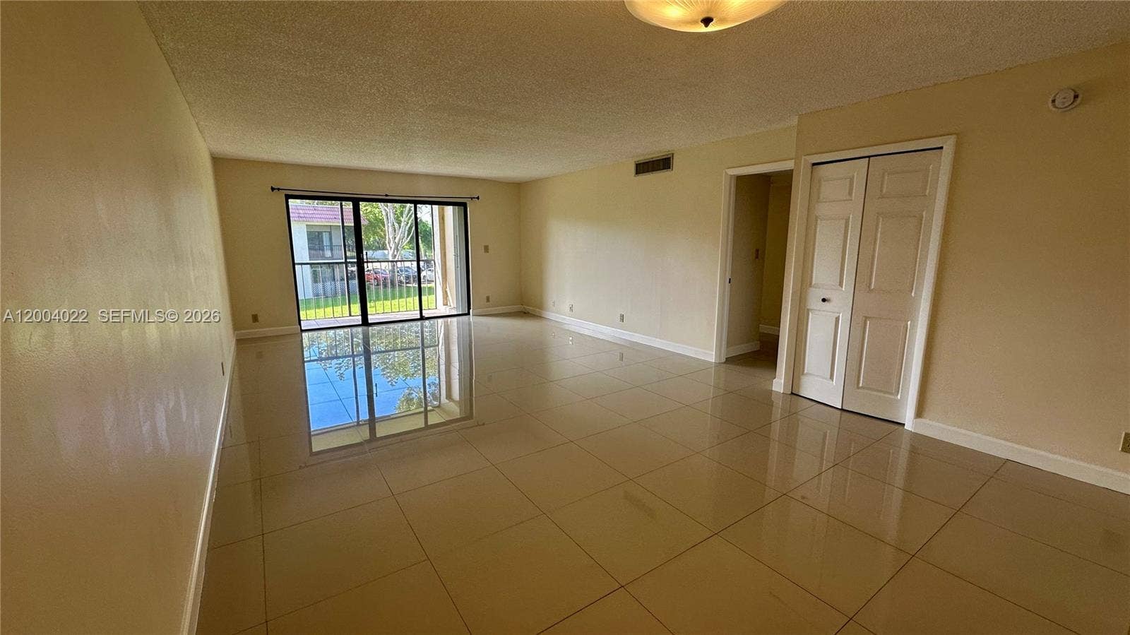 16210 Laurel Drive, #203, Weston, FL 33326 Photo 4