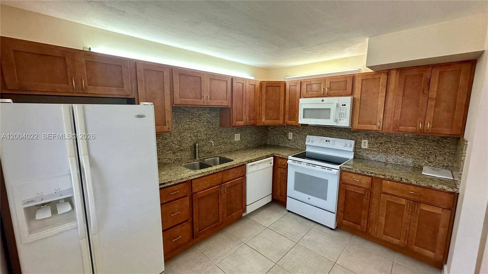 16210 Laurel Drive, #203, Weston, FL 33326 Photo 2