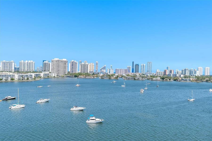 Property photo for 17301 Biscayne Boulevard, #1010, North Miami Beach, FL