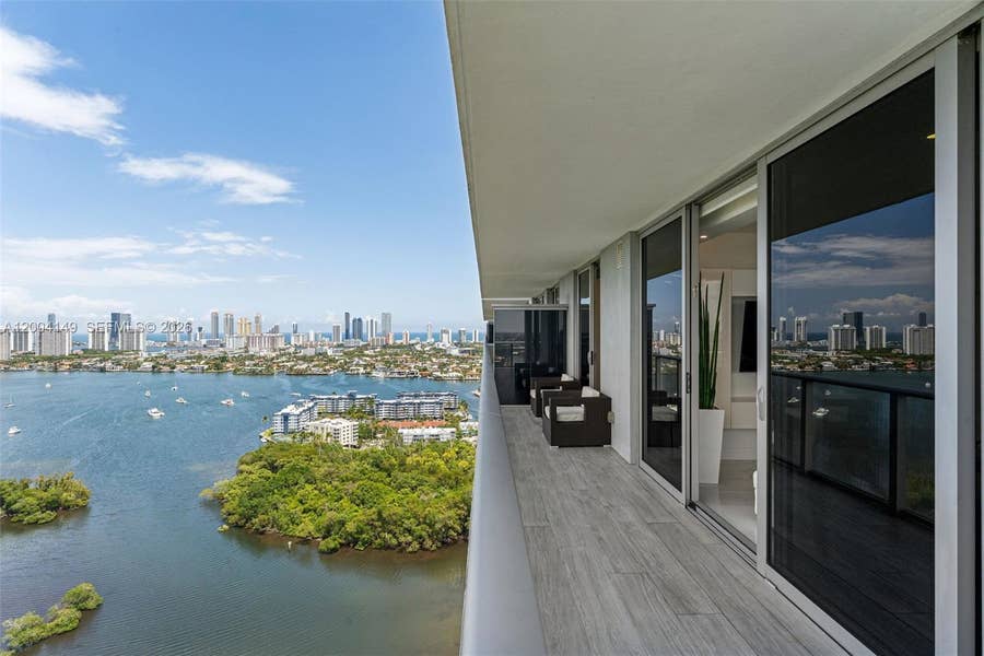 Property photo for 16385 Biscayne Boulevard, #3001, North Miami Beach, FL