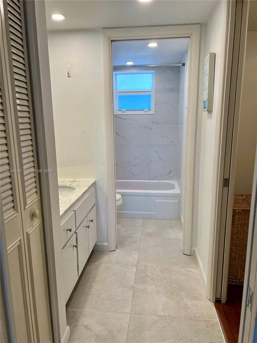 1481 S Ocean Boulevard, #211E, Lauderdale-By-The-Sea, Lauderdale By The Sea, FL 33062 Photo 17