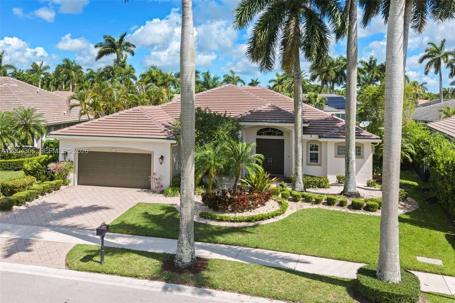 Property photo for 2556 Eagle Run Lane, Weston, FL