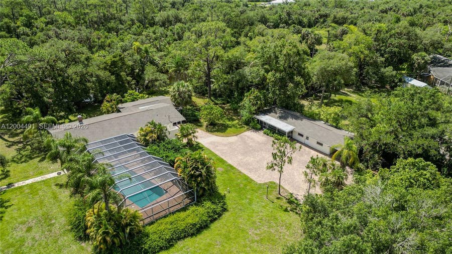 Property photo for 18220 Elmwood, Alva, FL