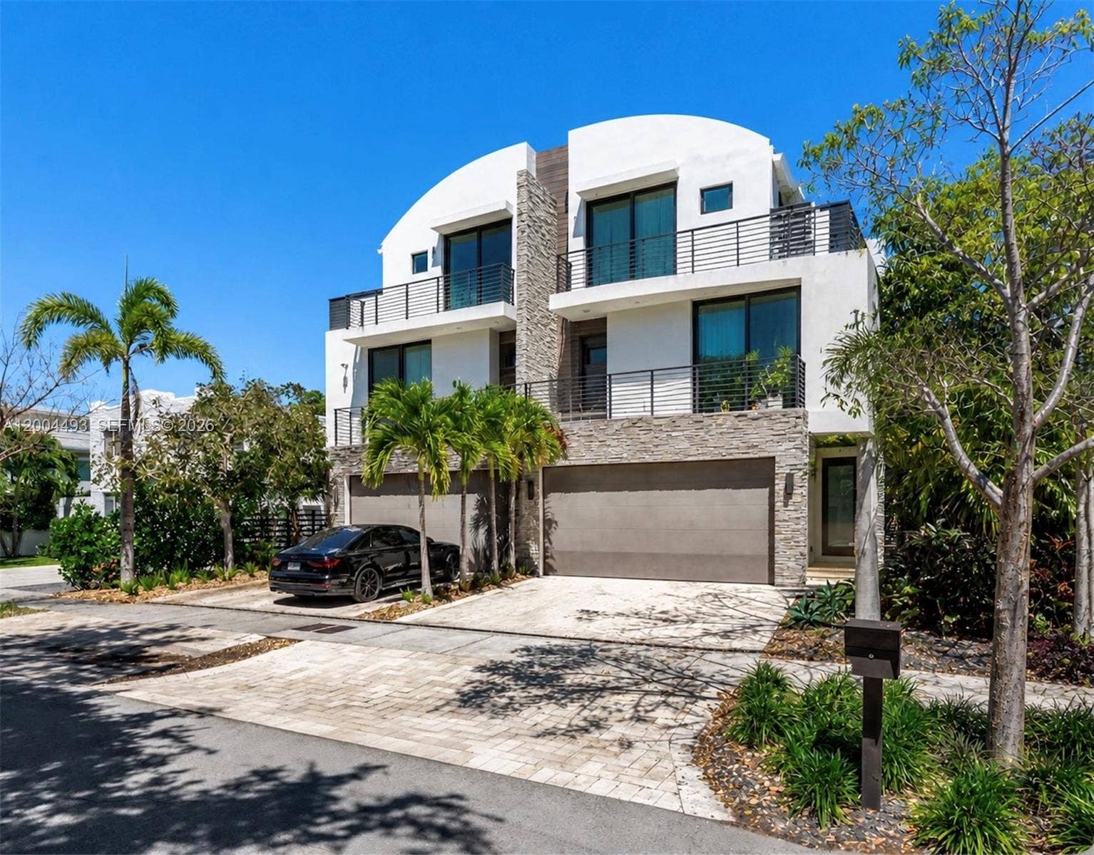 104 NE 16th Terrace, Fort Lauderdale, FL 33301 Photo 2
