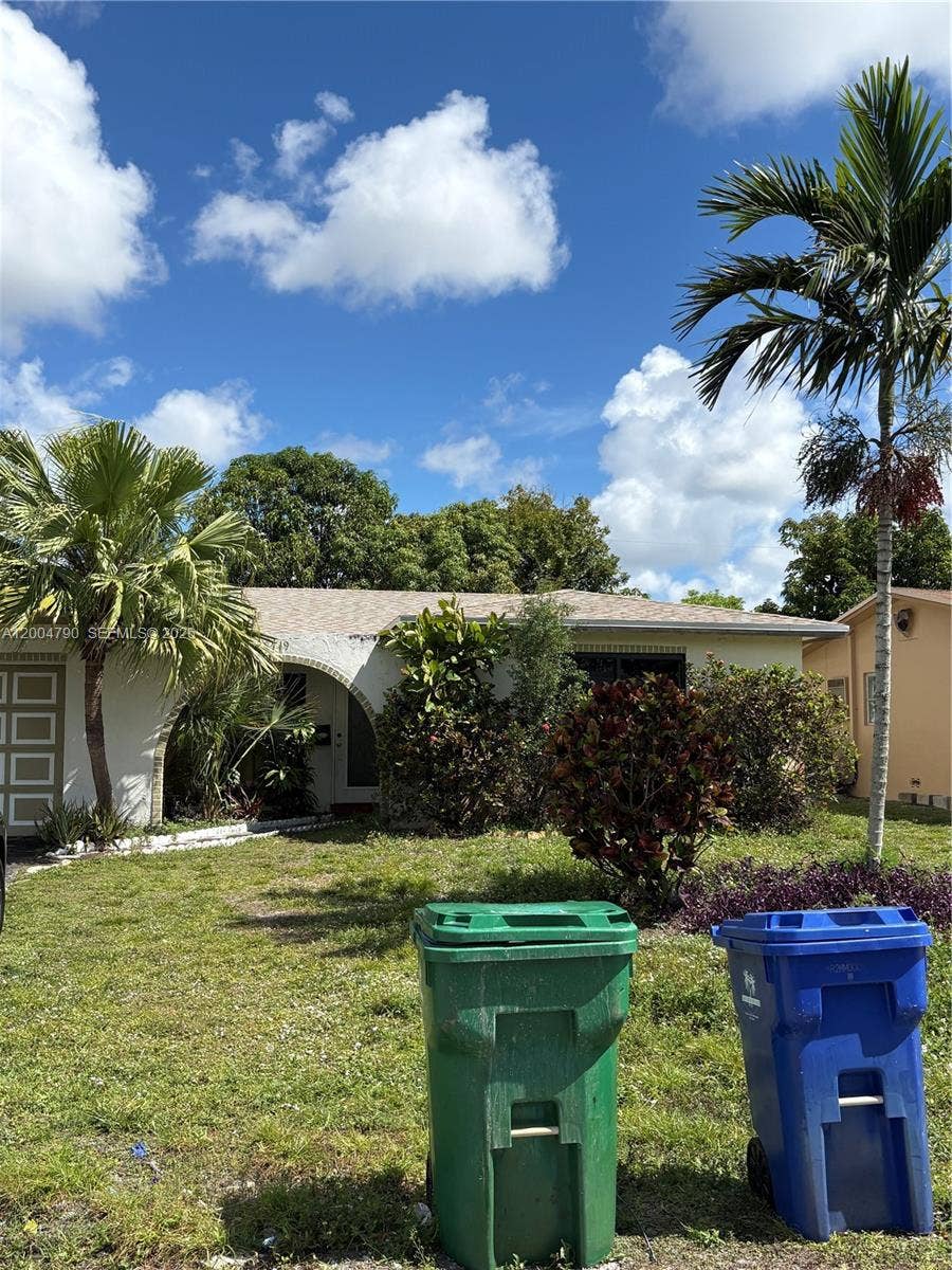 Property photo for 8719 Southampton Drive, Miramar, FL