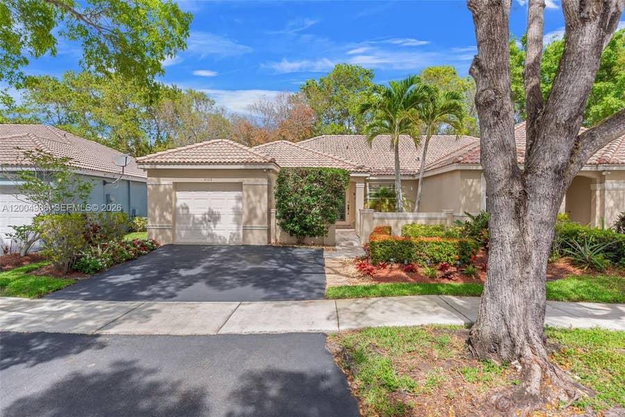 Property photo for 4108 Pine Ridge Lane, Weston, FL