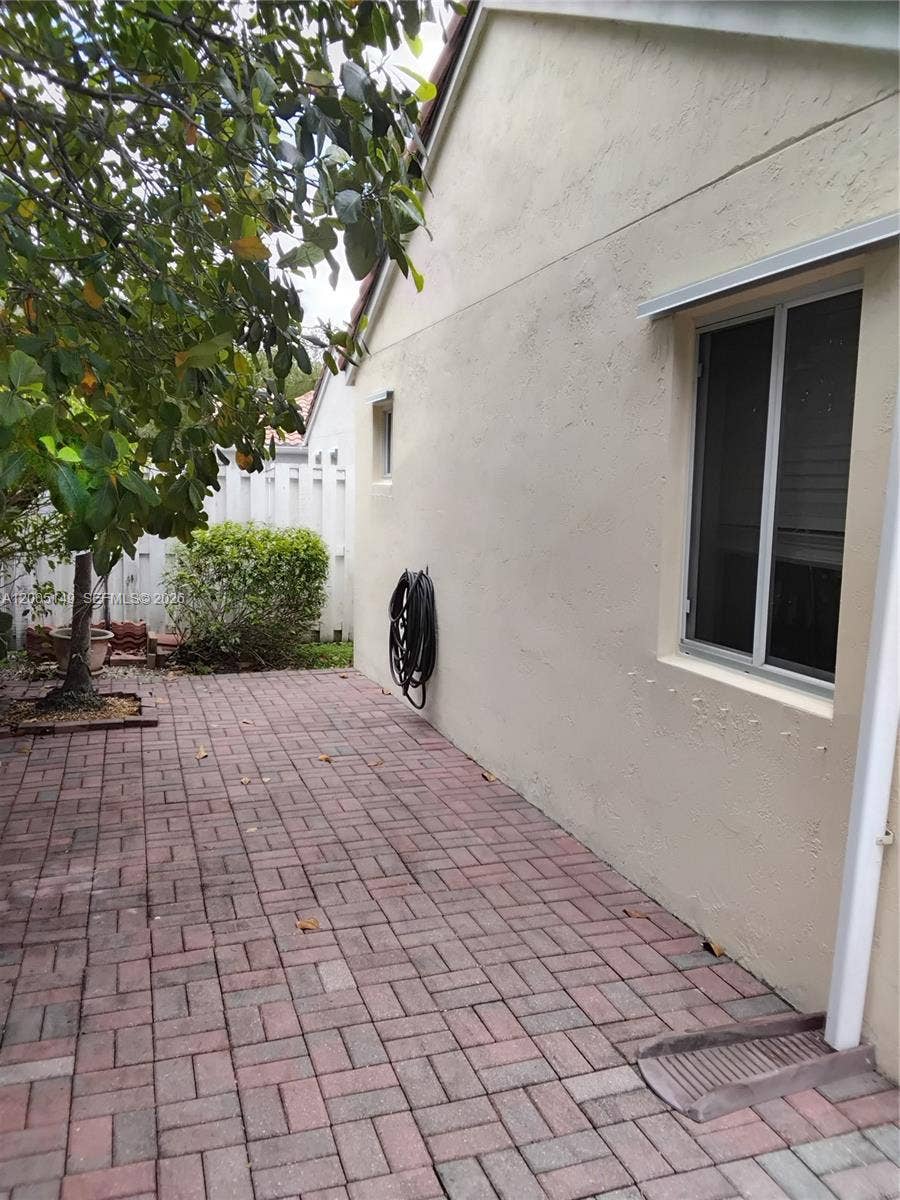 519 Talavera Road, Weston, FL 33326 Photo 8