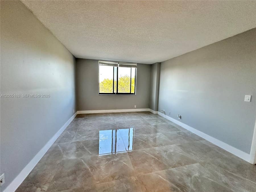 Property photo for 901 Hillcrest Drive, #315, Hollywood, FL