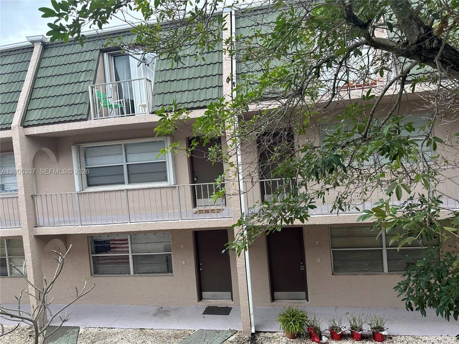Property photo for 1100 SE 4th Avenue, #32, Deerfield Beach, FL
