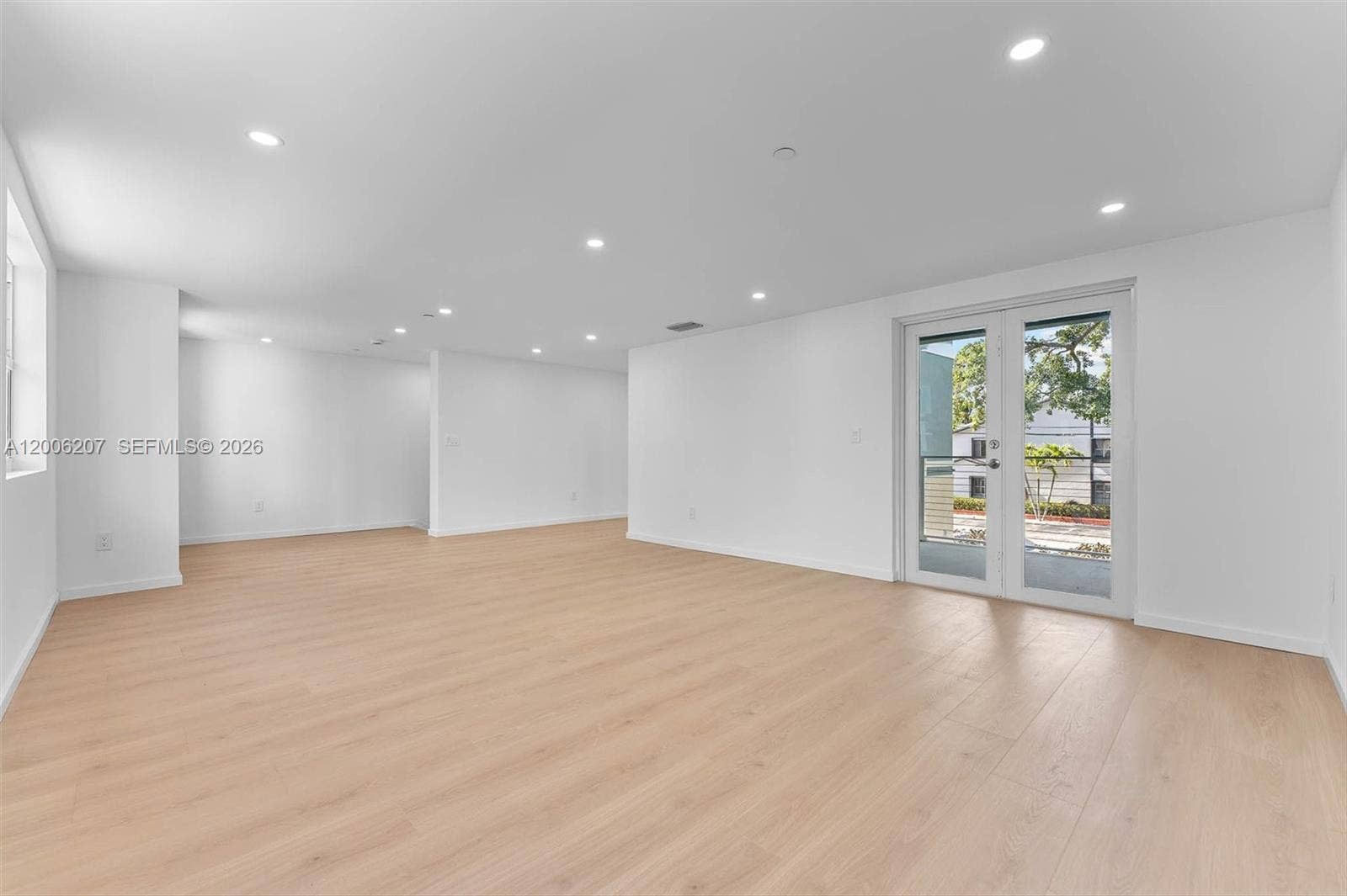 824 SE 12th Court, #828, Fort Lauderdale, Fort Lauderdale, FL 33316 Photo 6