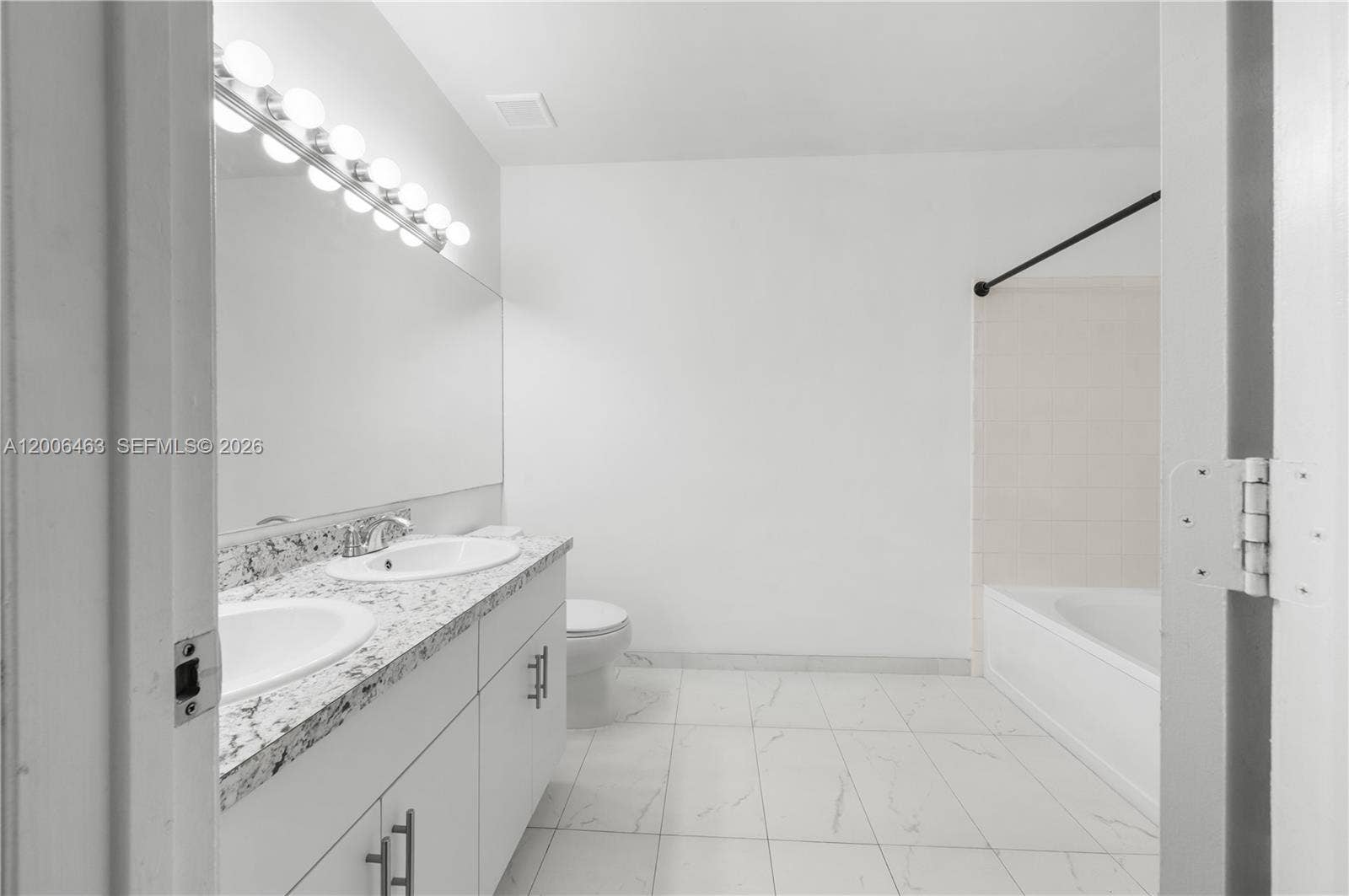 40 Simonton Circle, #40, Weston, FL 33326 Photo 26