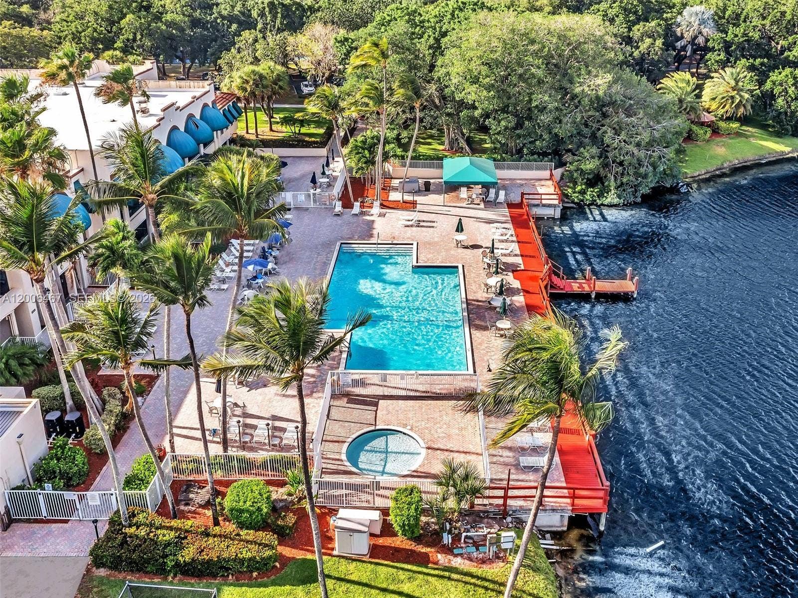 9340 Lagoon Place, #303, Davie, Davie, FL 33324 Photo 40