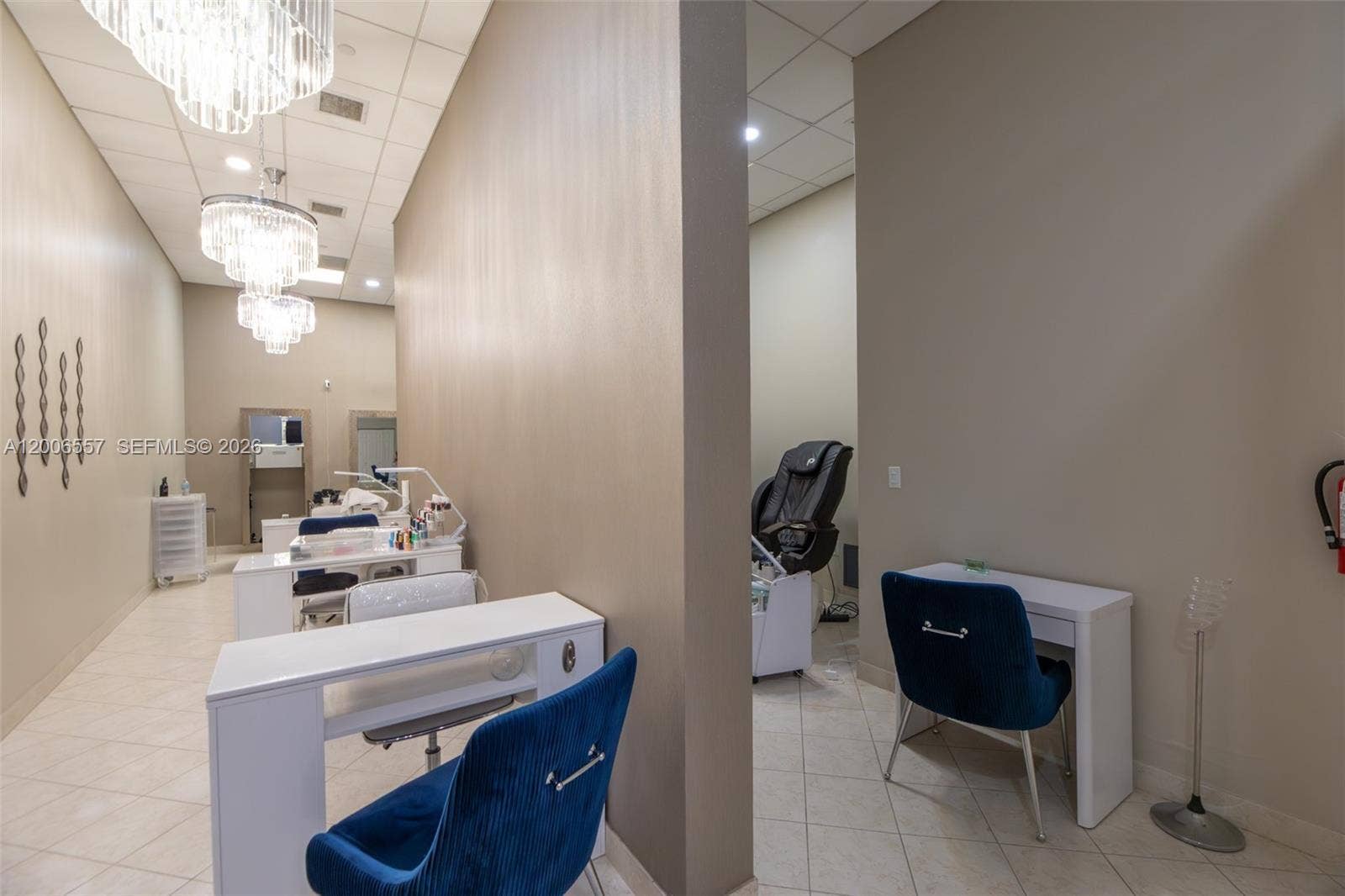 16101 Emerald Estates Drive, #250, Weston, Weston, FL 33331 Salon