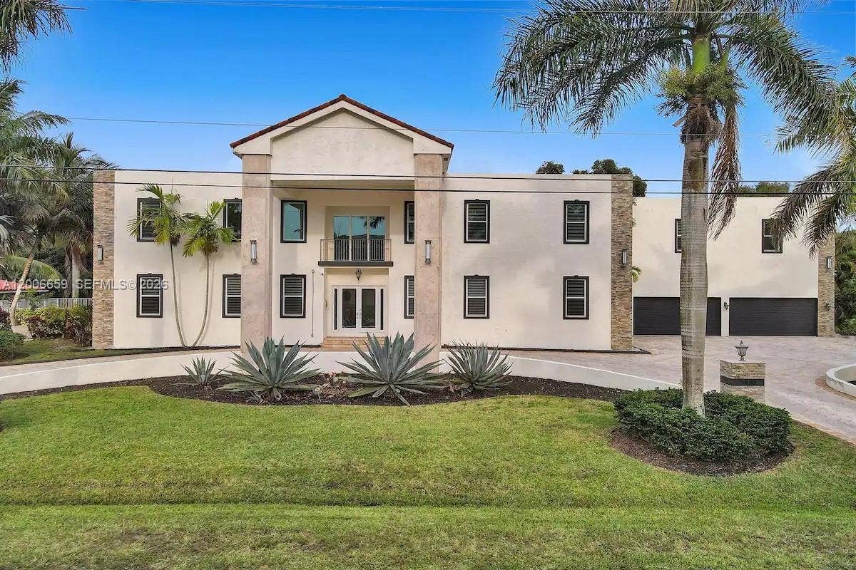 1430 NW 114th Avenue, Plantation, FL 33323 Photo 5