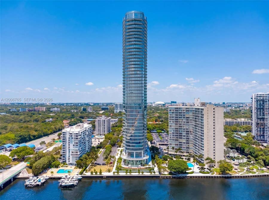 Property photo for 175 SE 25th Road, #604, Miami, FL