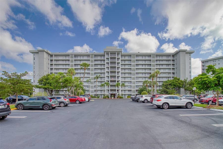 Property photo for 4015 W Palm Aire Drive, #506, Pompano Beach, FL