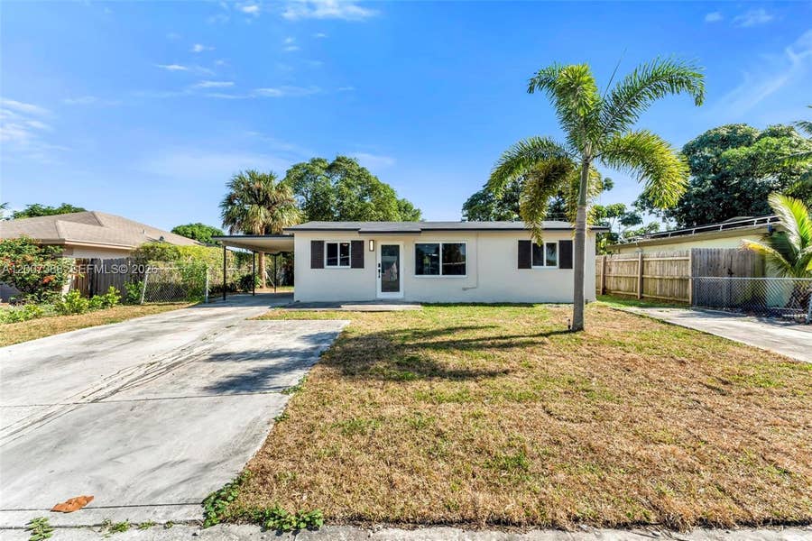 Property photo for 311 NW 12th Avenue, Delray Beach, FL