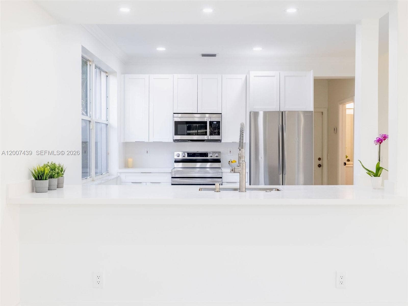 801 Tanglewood Circle, Weston, Weston, FL 33327 office/den