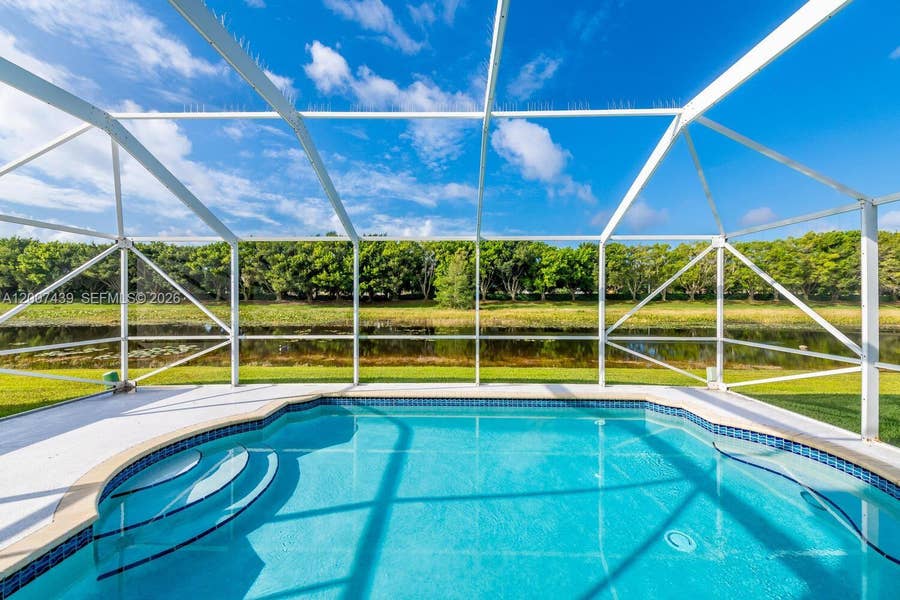 Property photo for 801 Tanglewood Circle, Weston, FL