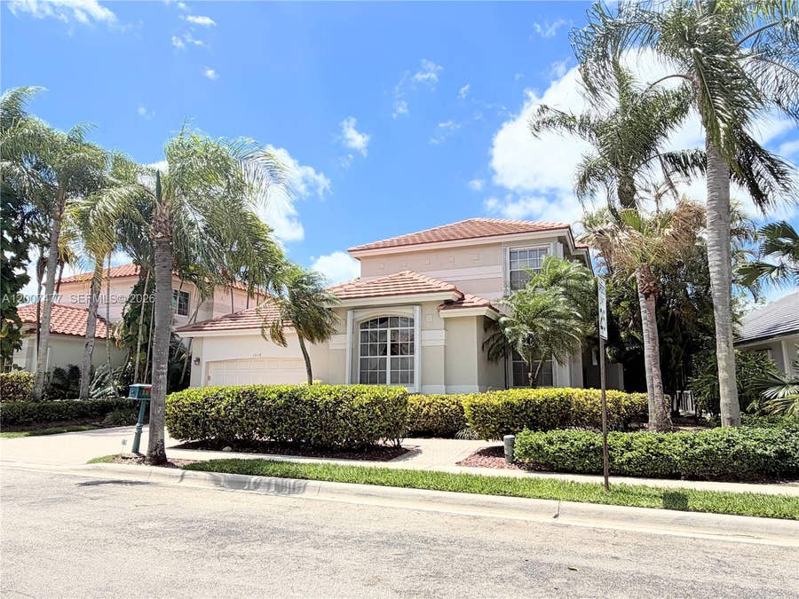 Property photo for 1510 W Lacosta Drive W, Pembroke Pines, FL
